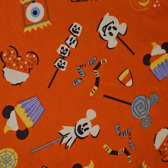 Disney Halloween Short Sleeve Shirt New With Tags - Picture 3 of 5